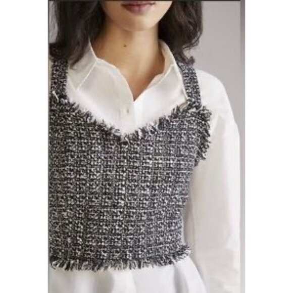 Vestique Black & White Tweed Sleeveless Sweetheart Neckline Cropped Tank Top - Picture 2 of 11